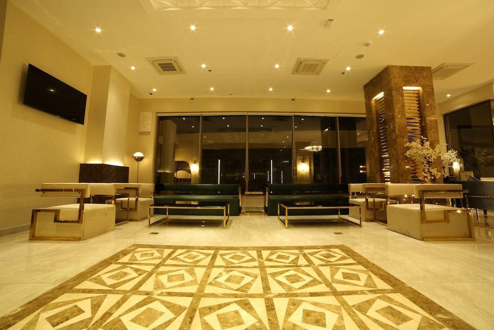 Best Western Premier Hotel Gulberg Лахор Экстерьер фото
