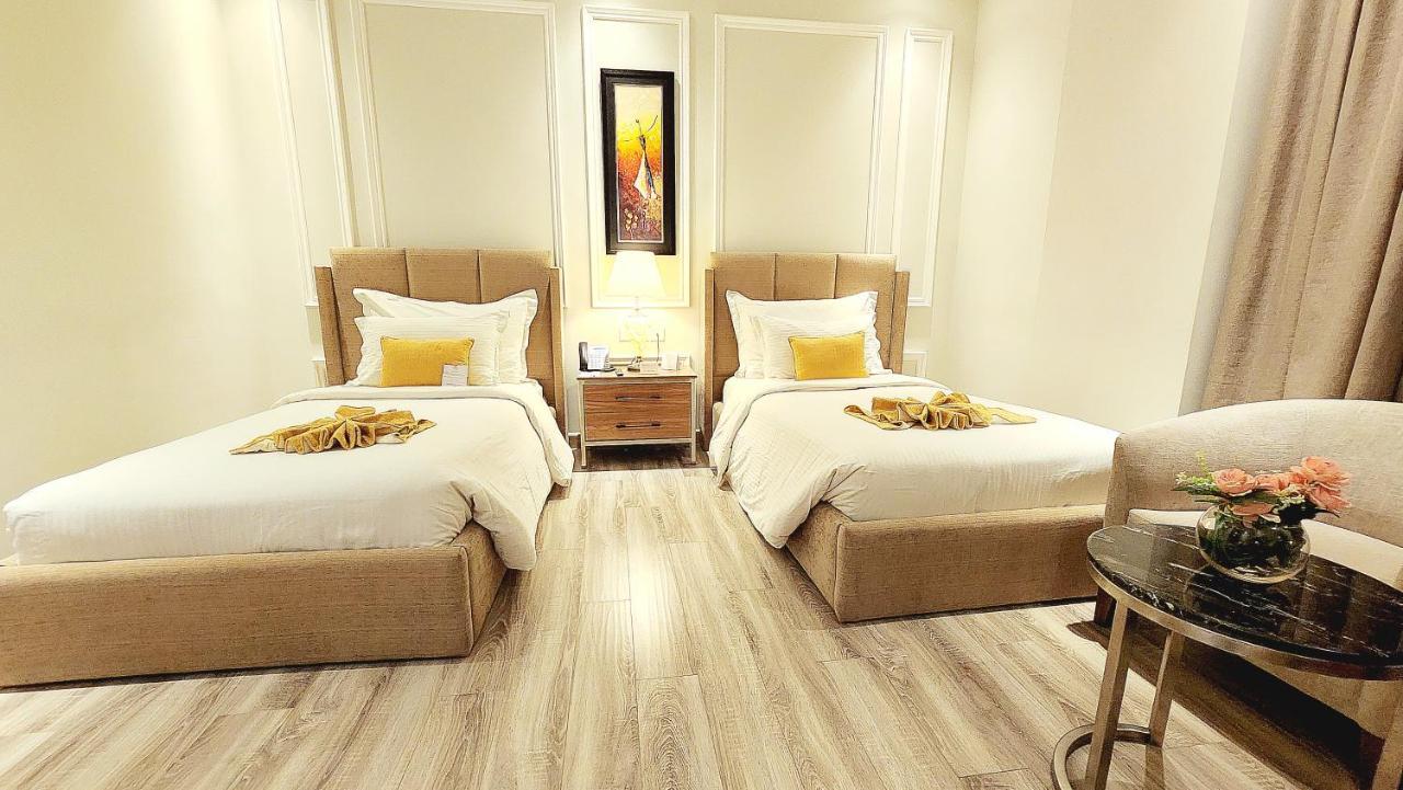 Best Western Premier Hotel Gulberg Лахор Экстерьер фото