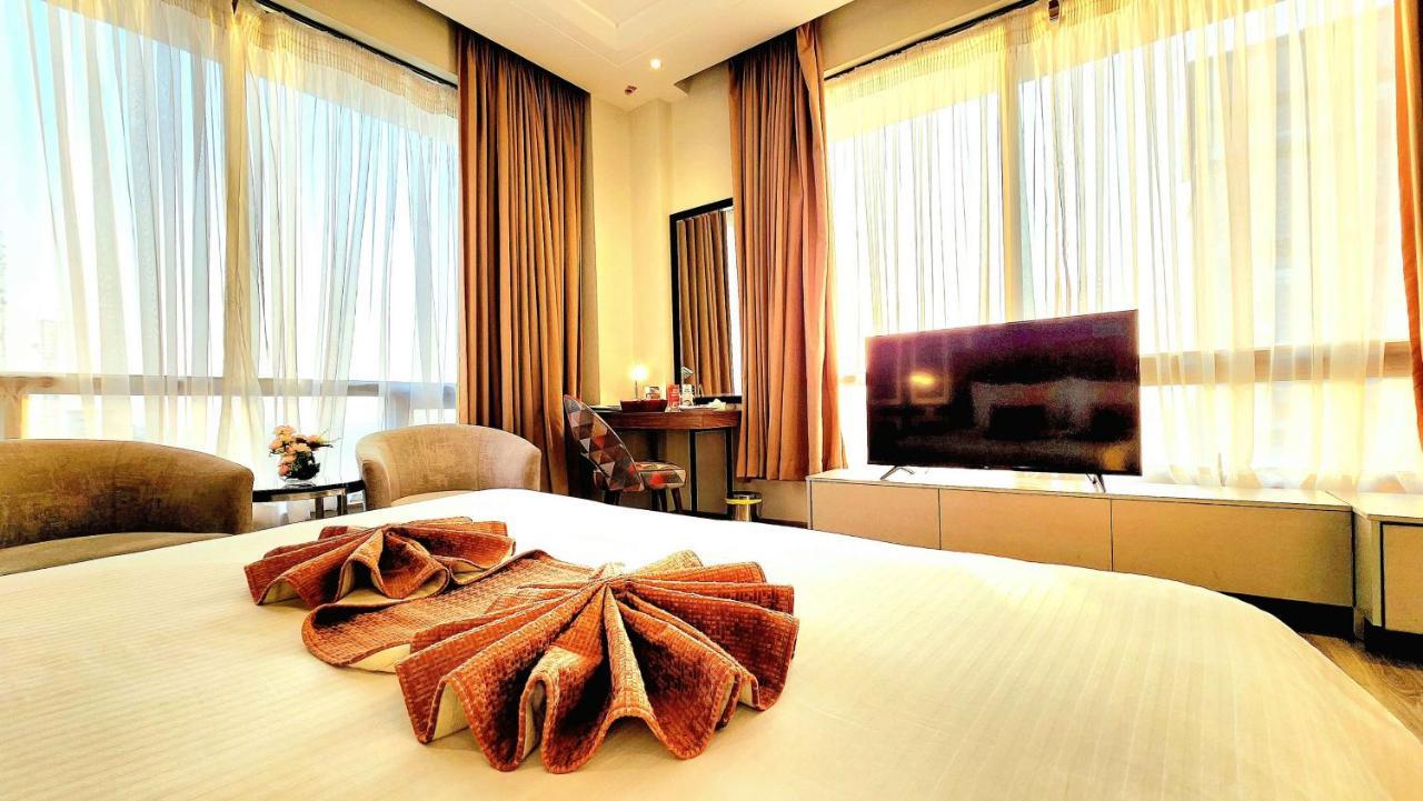 Best Western Premier Hotel Gulberg Лахор Экстерьер фото