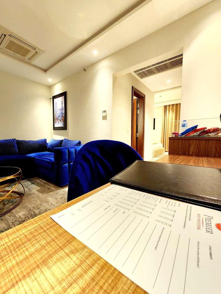 Best Western Premier Hotel Gulberg Лахор Экстерьер фото